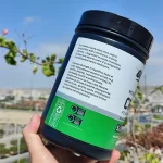 نمای کناری کراتین اپتیموم نوتریشن و نشان Informed Choice روی بسته
